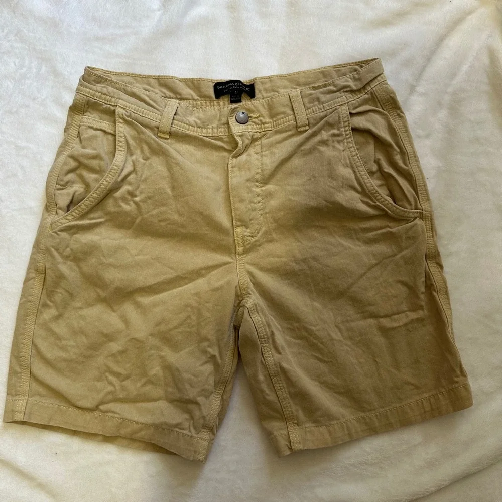 Men's Banana Republic chino shorts Size 31 Tan surplus twill shorts